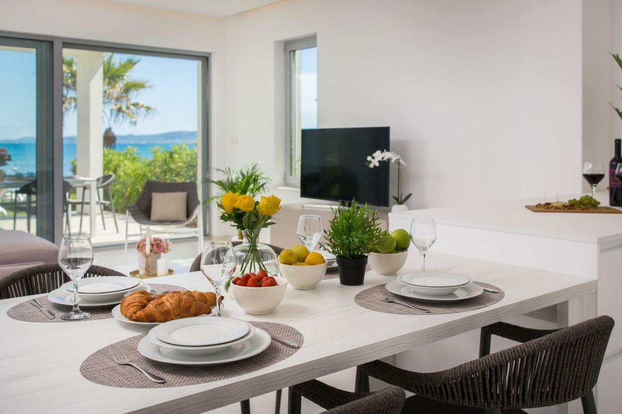 Luxury Design Beach Front Apartment Сукошан Екстер'єр фото