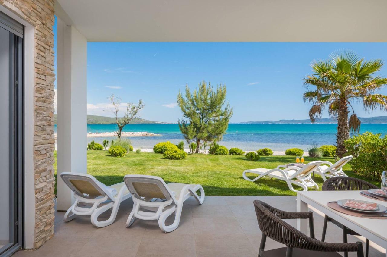 Luxury Design Beach Front Apartment Сукошан Екстер'єр фото